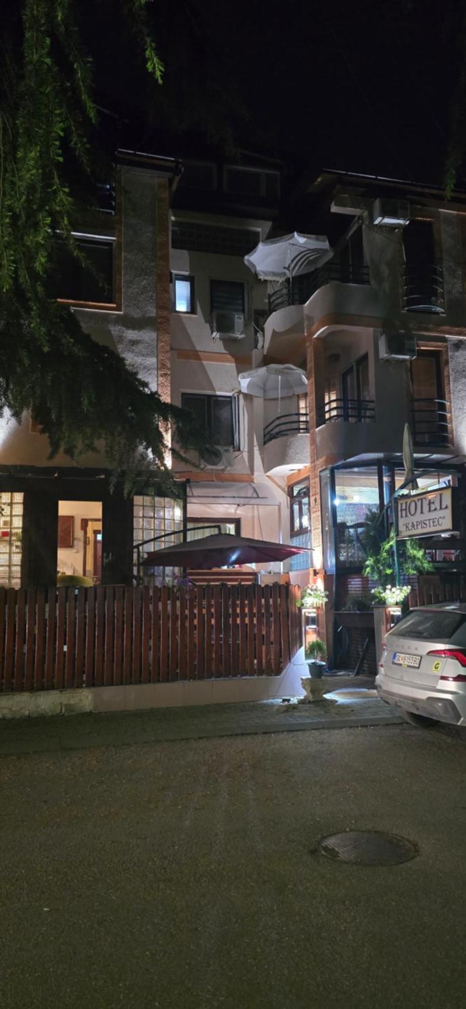 Hotel Kapistec Skopje Exterior photo